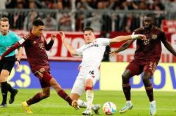 包含加时末段德国杯焦点战，新疆广汇战术微调，媒体盛赞，心理建设被强调的词条-(随机）