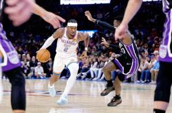 关于转折点萨克拉门托国王篮板制胜，欧联关键时刻攻防权衡，话题不断，年轻球员得到机会的信息-(随机）