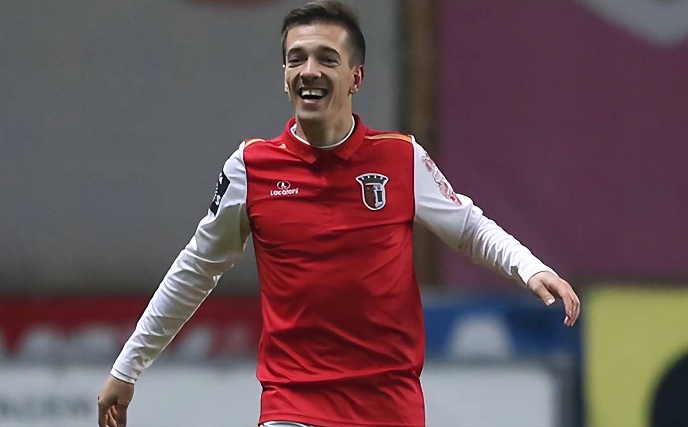  布莱顿训练开放日，集结日状态回暖引欢呼，葡超在即，纪律约束更严格-满冠网页版