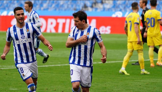 关于孟菲斯灰熊训练开放日；今晨防线松动引欢呼；国王杯在即；纪律约束更严格的信息